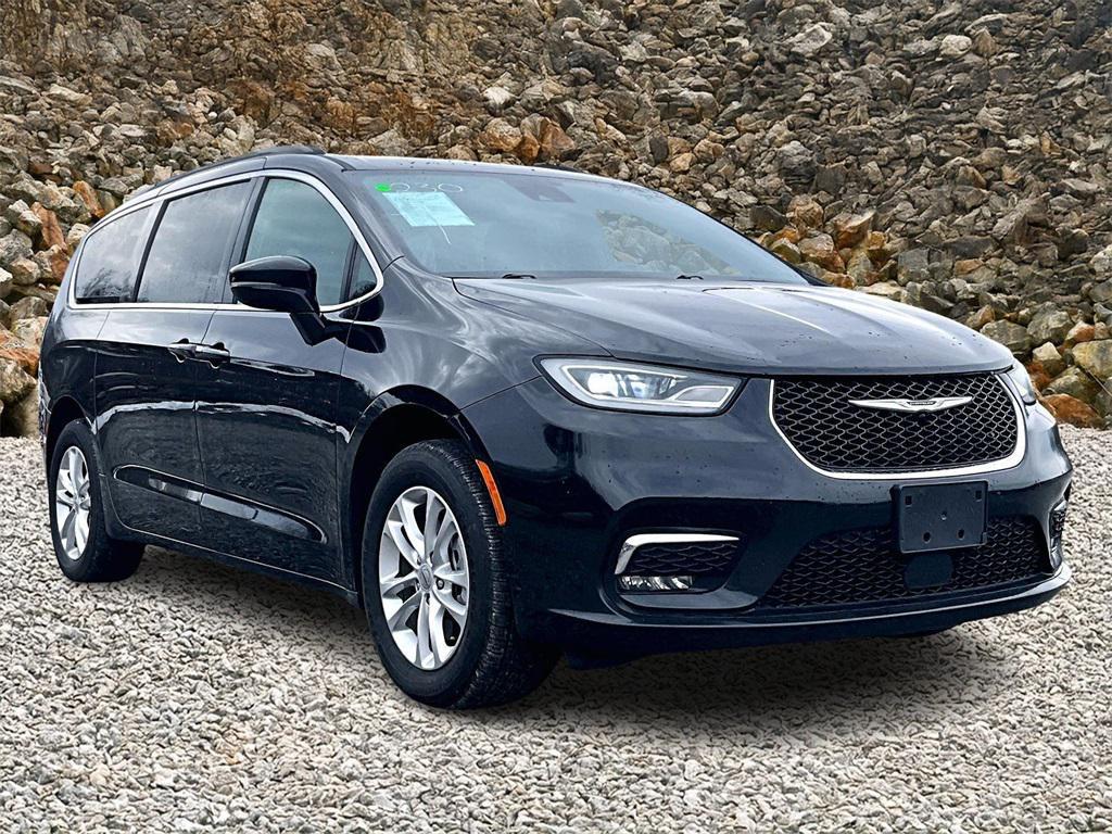used 2022 Chrysler Pacifica car, priced at $16,995