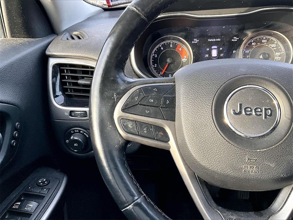 used 2019 Jeep Cherokee car, priced at $13,995