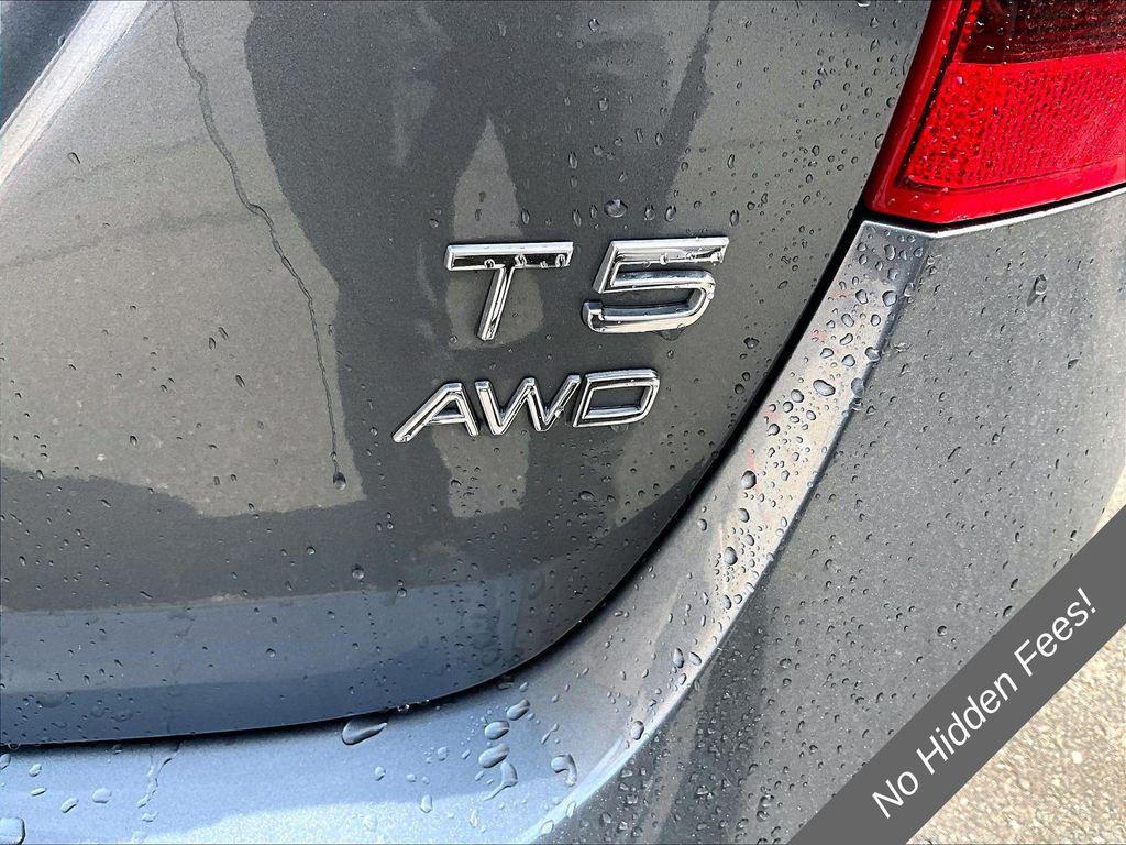 used 2016 Volvo V60 car, priced at $10,985