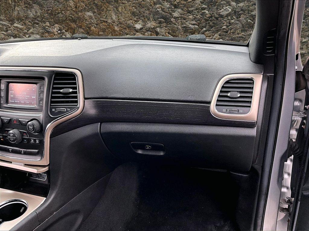 used 2014 Jeep Grand Cherokee car, priced at $7,995