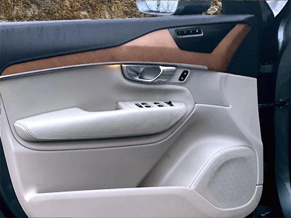 used 2019 Volvo XC90 car, priced at $19,995