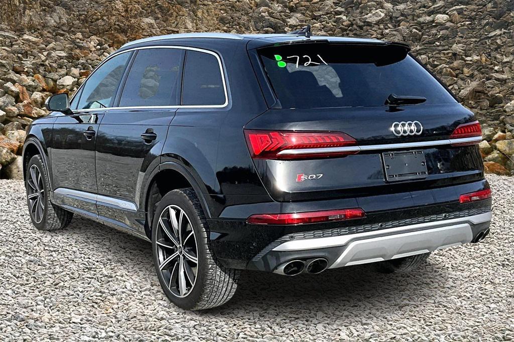 used 2022 Audi SQ7 car, priced at $40,995