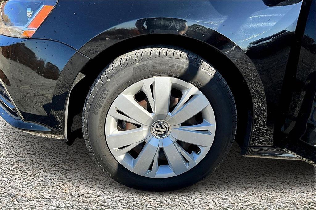 used 2017 Volkswagen Jetta car, priced at $7,495