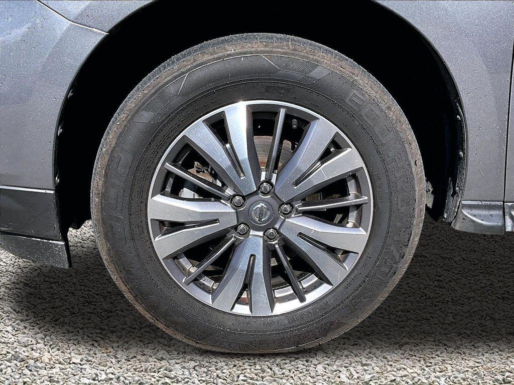 used 2020 Nissan Pathfinder car, priced at $11,995