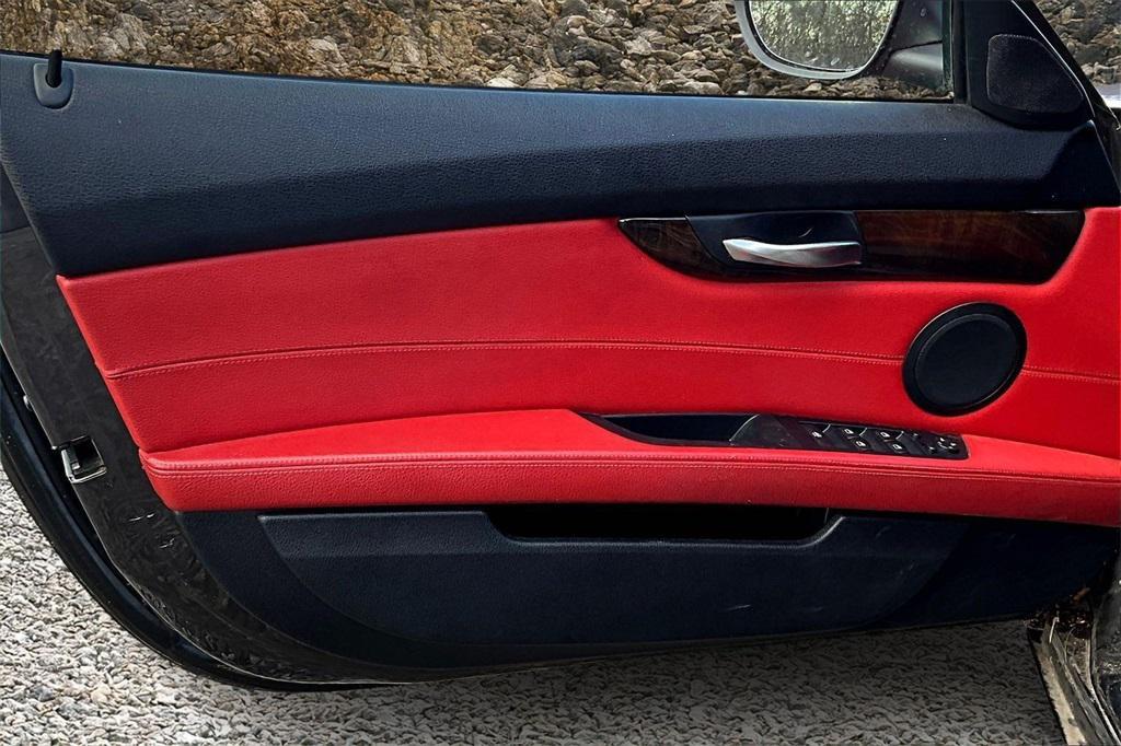 used 2011 BMW Z4 car, priced at $15,495