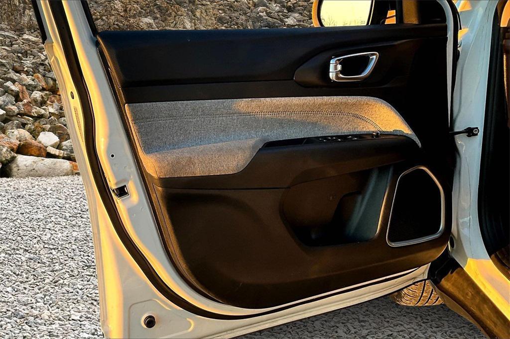 used 2022 Jeep Compass car, priced at $18,995