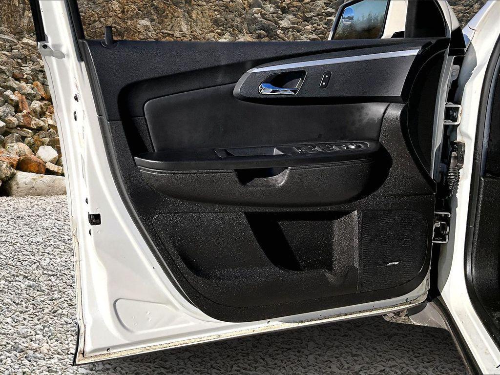 used 2012 Chevrolet Traverse car, priced at $6,995