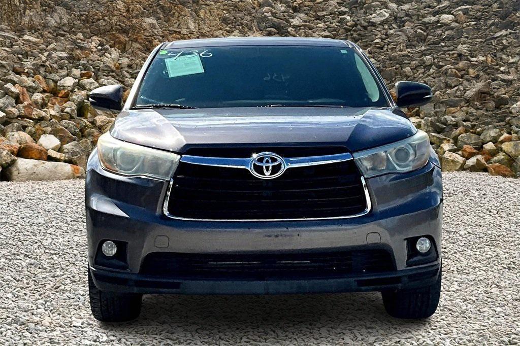 used 2015 Toyota Highlander car, priced at $11,995