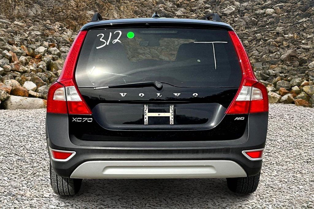 used 2013 Volvo XC70 car, priced at $9,995