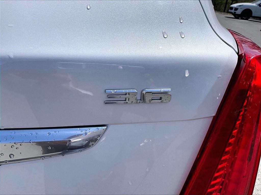 used 2017 Cadillac XT5 car, priced at $9,995