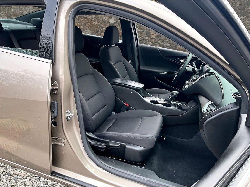 used 2023 Chevrolet Malibu car, priced at $15,995
