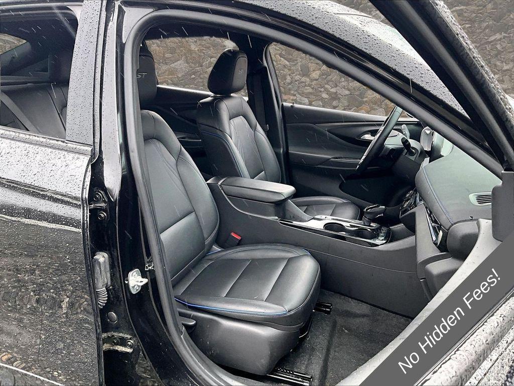 used 2025 Buick Envista car, priced at $22,985
