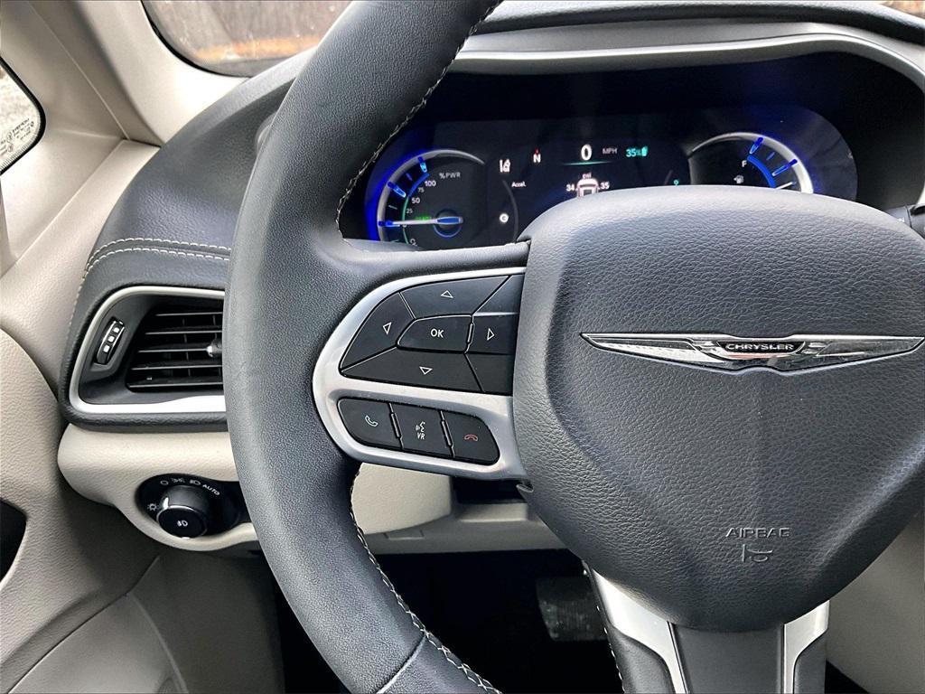 used 2023 Chrysler Pacifica Hybrid car, priced at $23,995