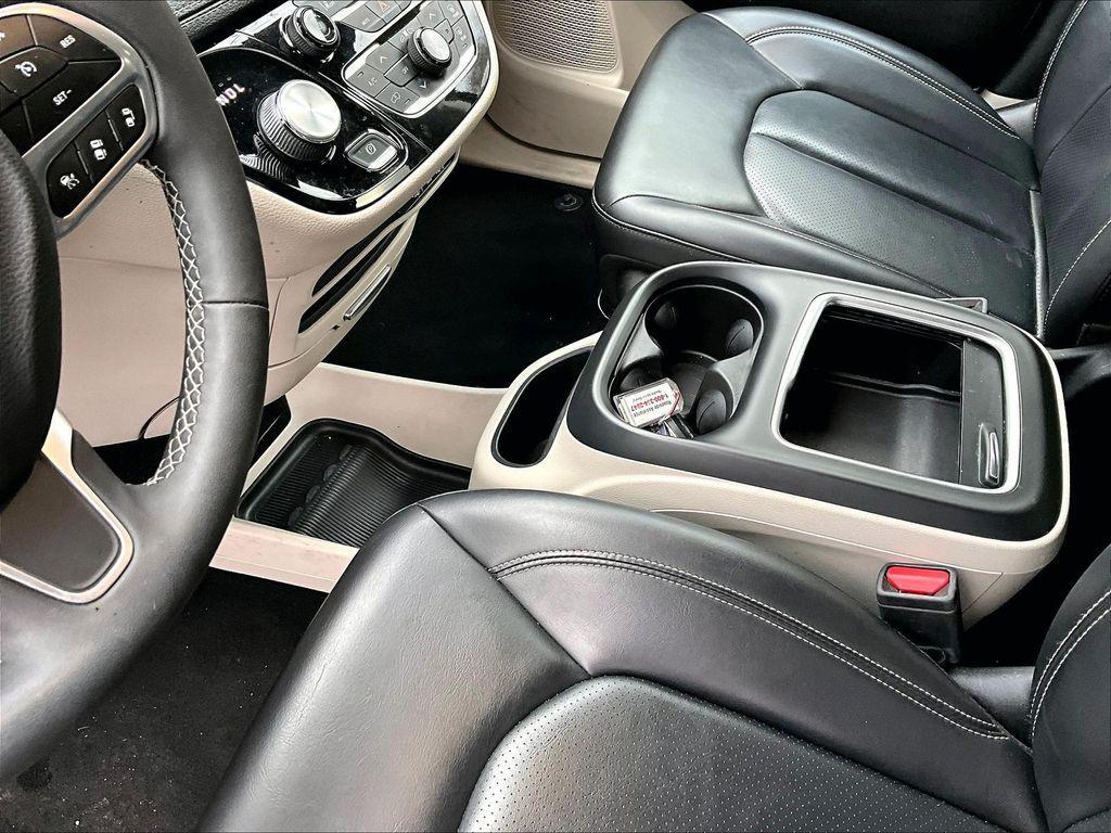 used 2023 Chrysler Pacifica Hybrid car, priced at $20,995