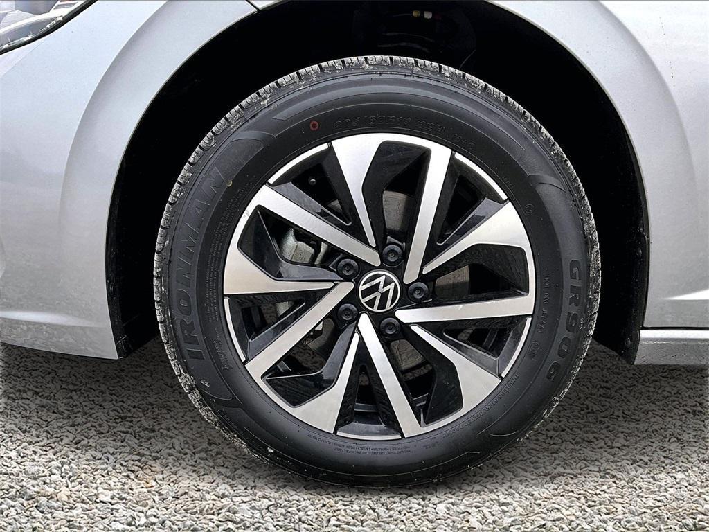 used 2024 Volkswagen Jetta car, priced at $17,995