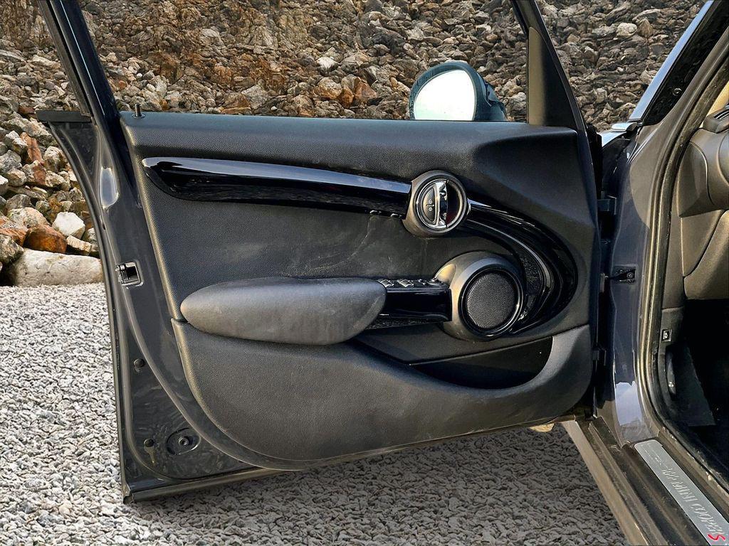 used 2016 MINI Hardtop car, priced at $7,995