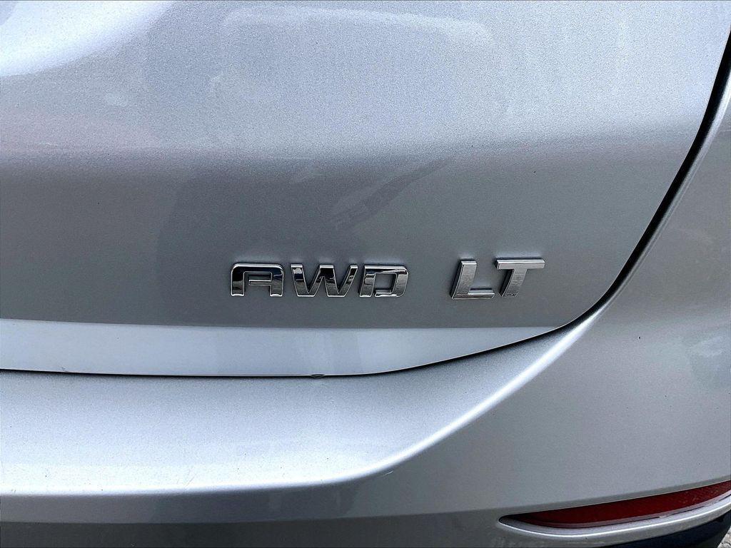 used 2022 Chevrolet Equinox car, priced at $16,995