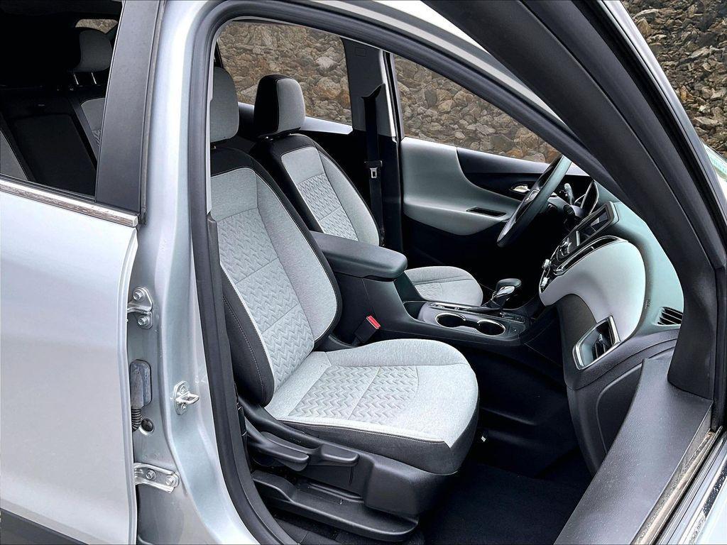 used 2022 Chevrolet Equinox car, priced at $16,995