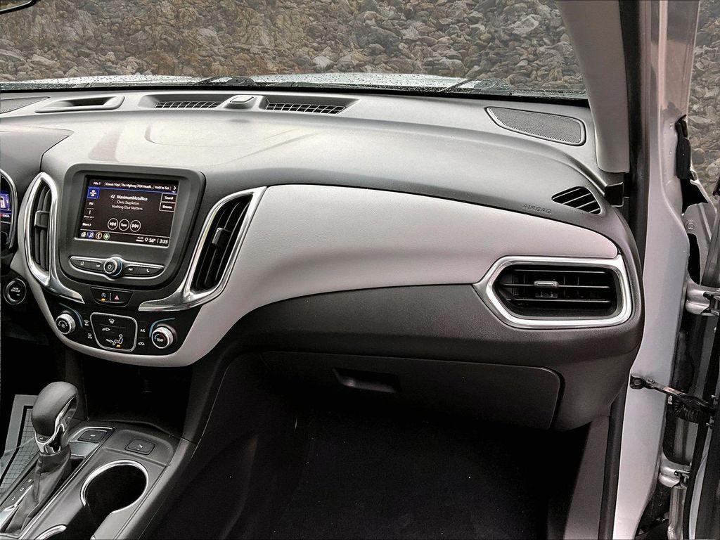 used 2022 Chevrolet Equinox car, priced at $16,995