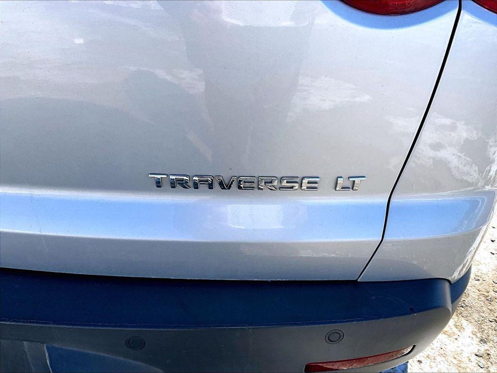 used 2012 Chevrolet Traverse car, priced at $7,995