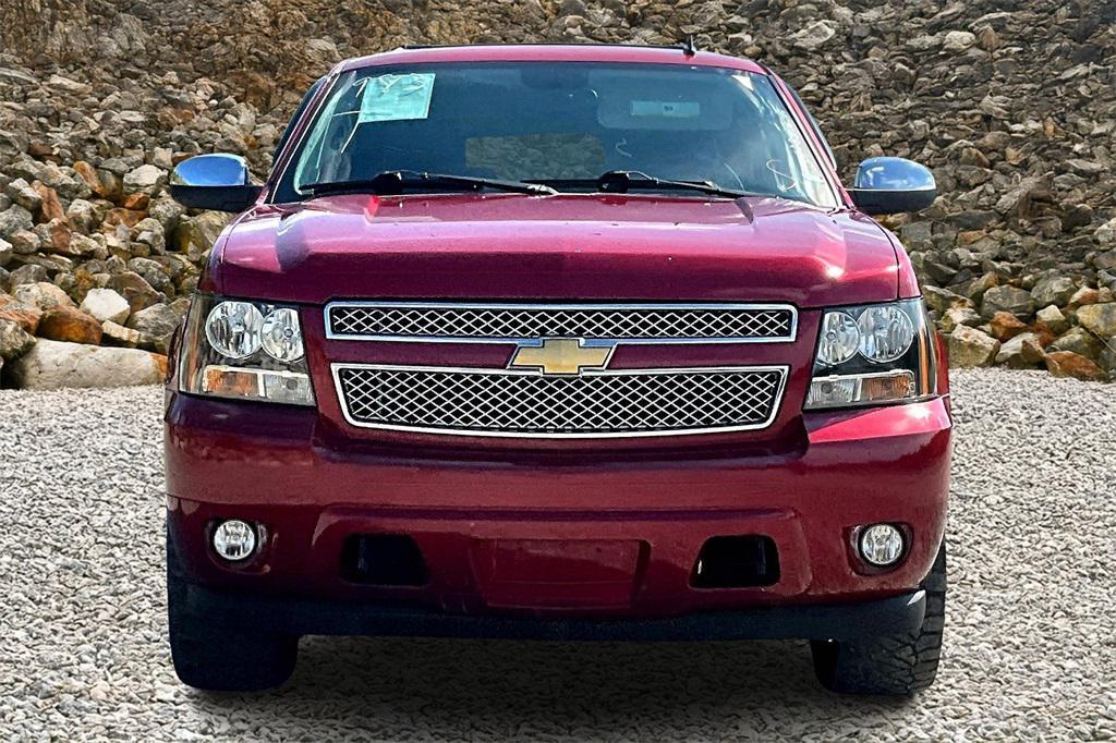 used 2014 Chevrolet Suburban car, priced at $11,995