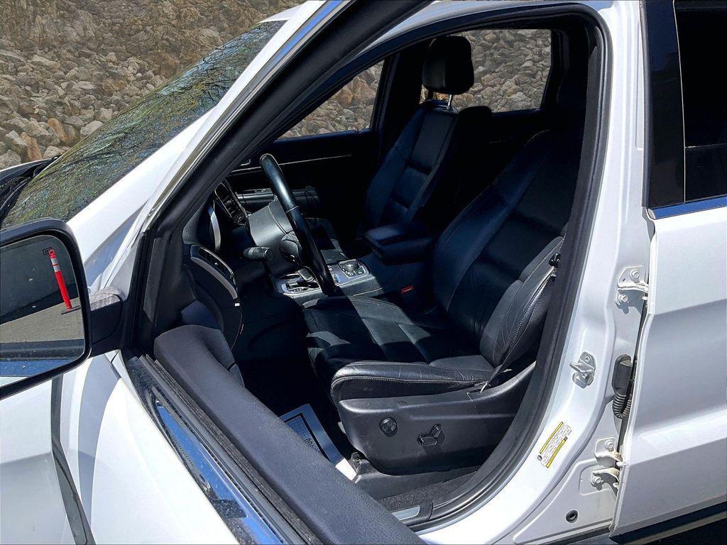 used 2020 Jeep Grand Cherokee car, priced at $13,995