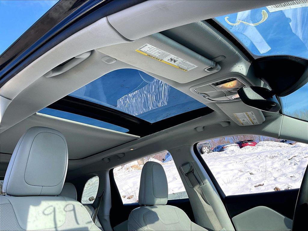 used 2021 Jeep Cherokee car, priced at $14,995