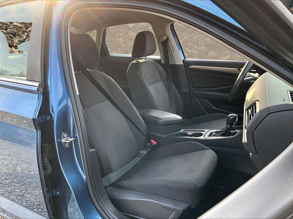 used 2019 Volkswagen Jetta car, priced at $9,495