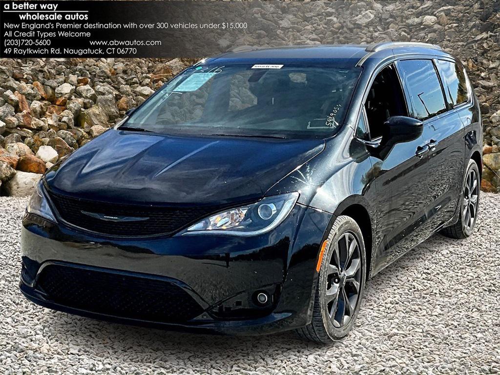 used 2018 Chrysler Pacifica car, priced at $8,495
