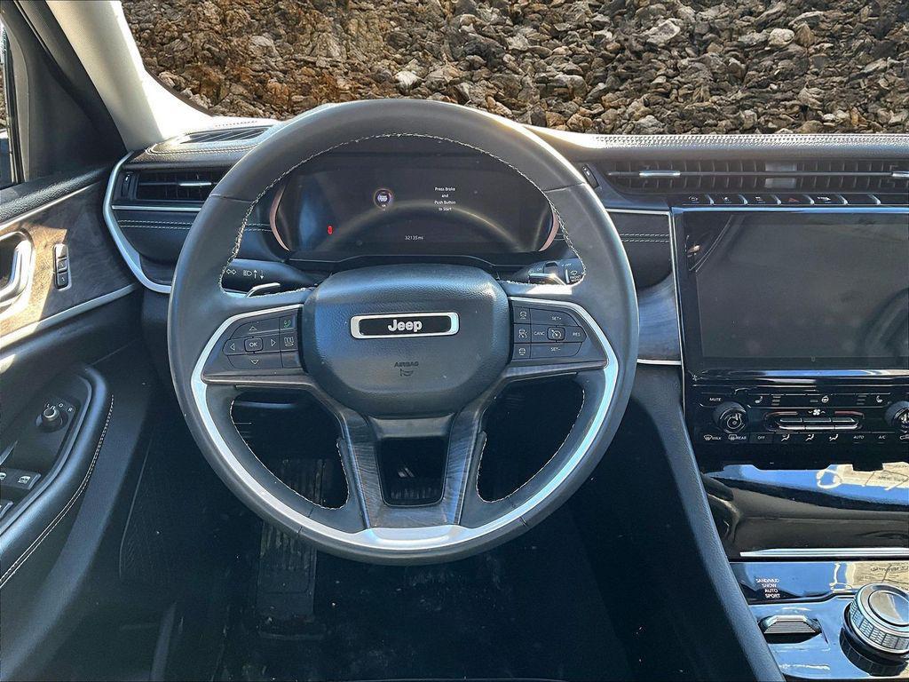 used 2023 Jeep Grand Cherokee car, priced at $27,995
