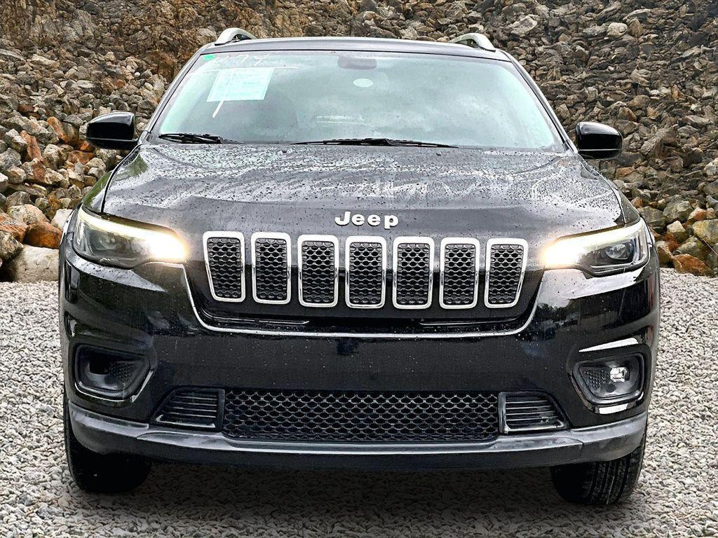 used 2019 Jeep Cherokee car, priced at $11,495