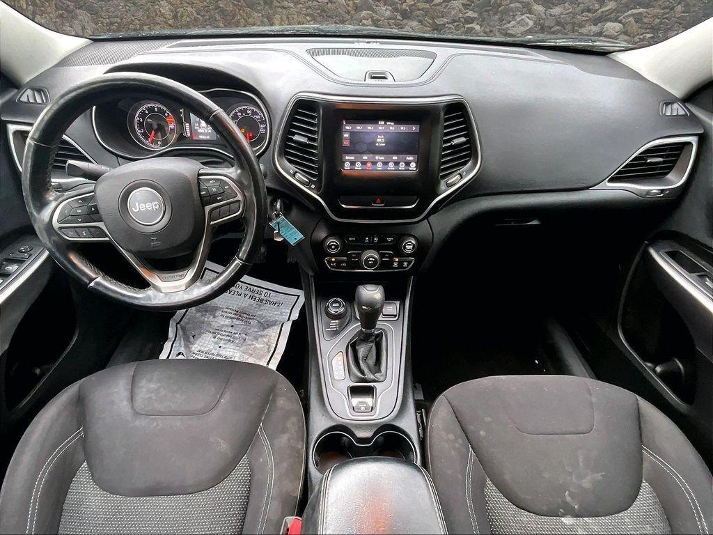 used 2019 Jeep Cherokee car, priced at $11,495