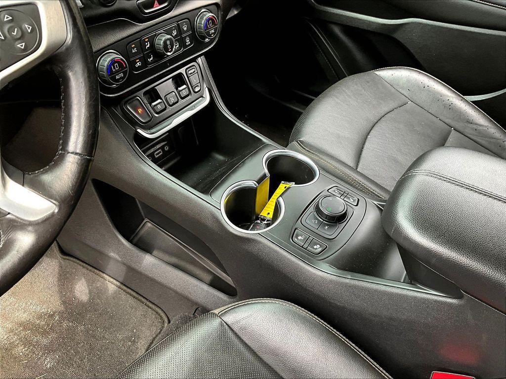 used 2020 GMC Terrain car, priced at $13,495
