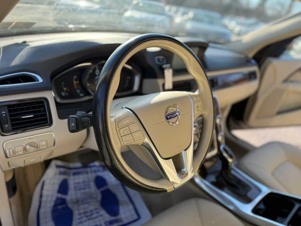 used 2016 Volvo XC70 car, priced at $14,500
