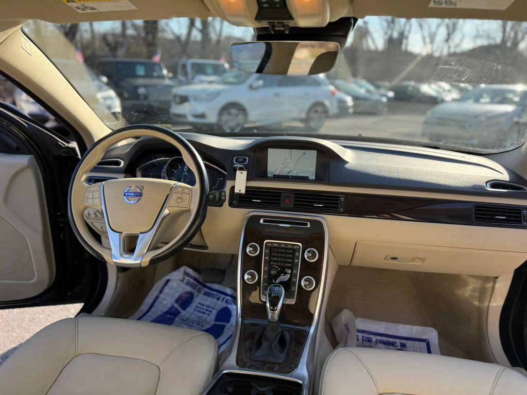 used 2016 Volvo XC70 car, priced at $14,500