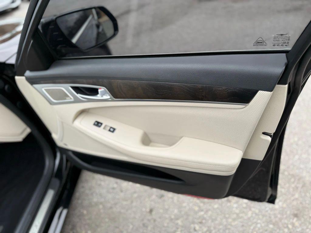 used 2018 Genesis G80 car, priced at $25,999