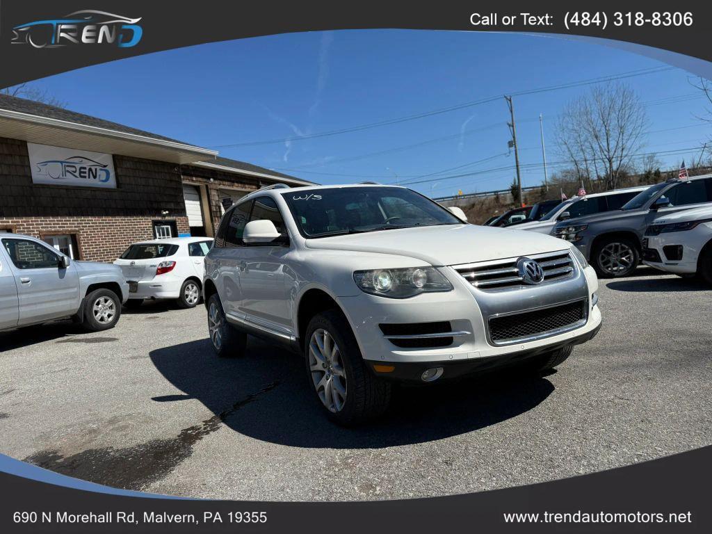 used 2008 Volkswagen Touareg 2 car, priced at $8,999