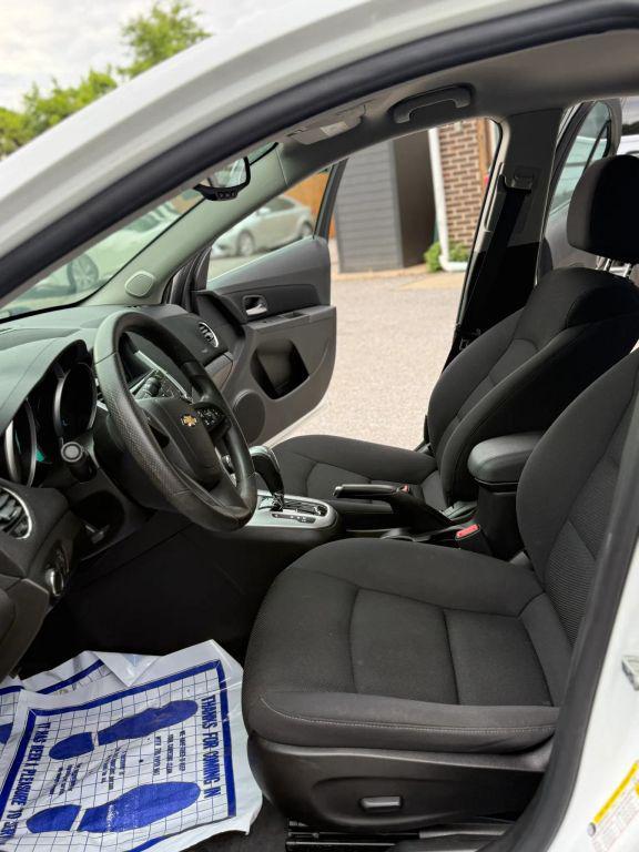 used 2016 Chevrolet Cruze Limited car, priced at $8,999