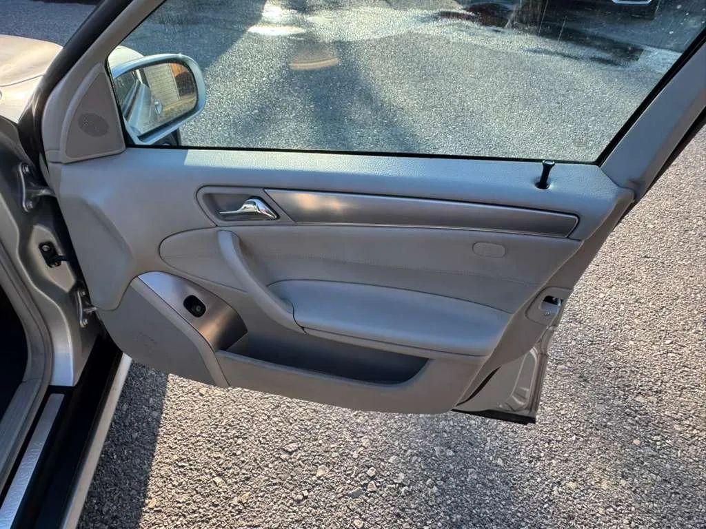 used 2006 Mercedes-Benz C-Class car, priced at $9,500