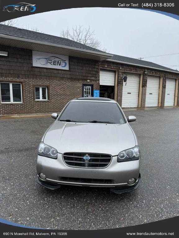 used 2000 Nissan Maxima car, priced at $4,999