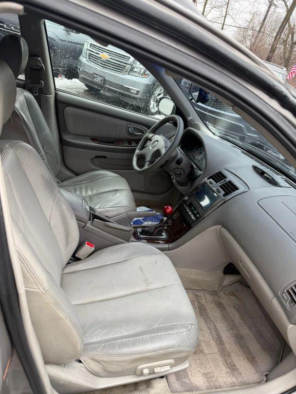 used 2000 Nissan Maxima car, priced at $4,999