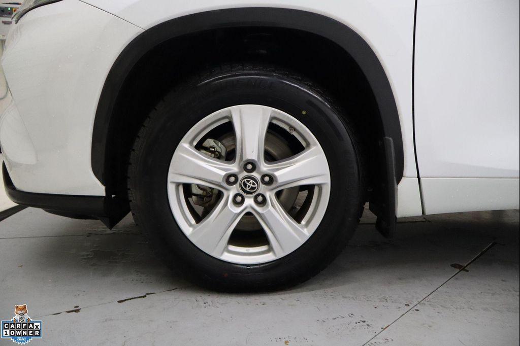 used 2023 Toyota Highlander car, priced at $26,999