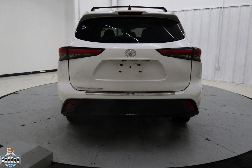 used 2023 Toyota Highlander car, priced at $26,999
