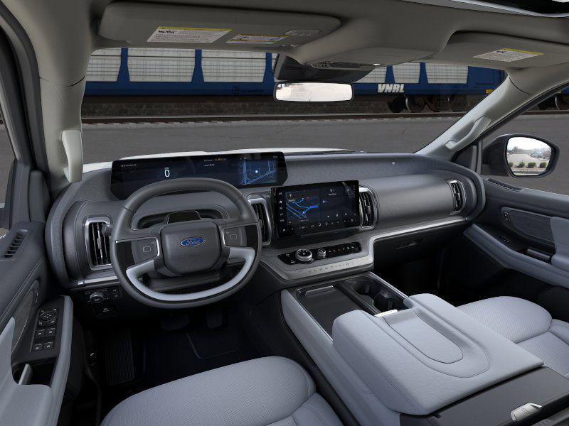 new 2025 Ford Expedition car, priced at $78,625