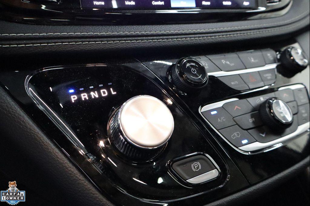 used 2025 Chrysler Pacifica car, priced at $34,495