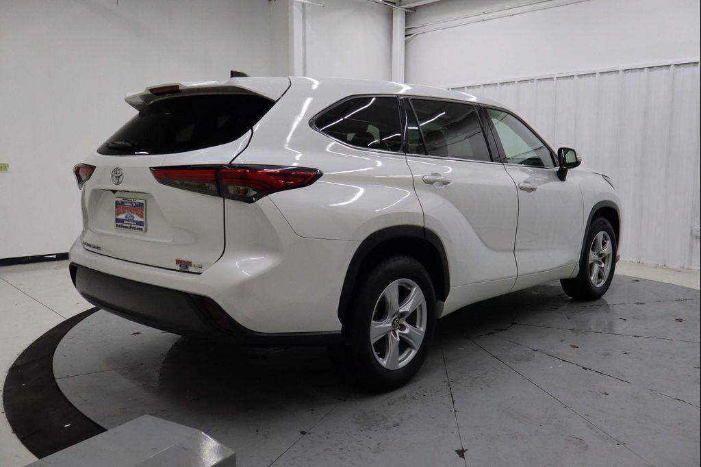 used 2022 Toyota Highlander car, priced at $24,495