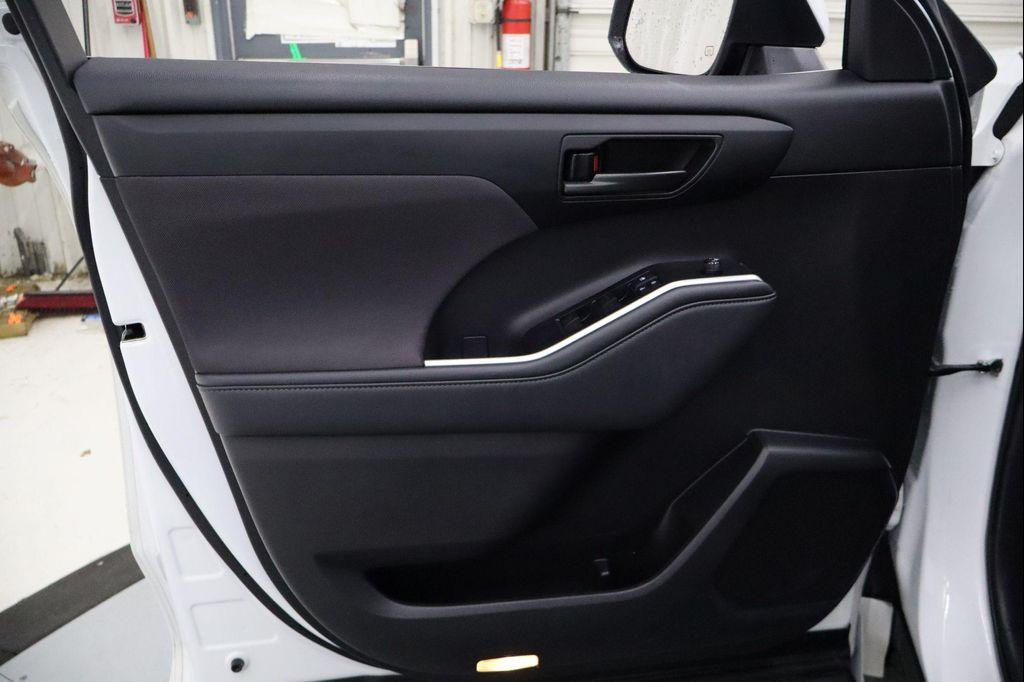 used 2022 Toyota Highlander car, priced at $24,495
