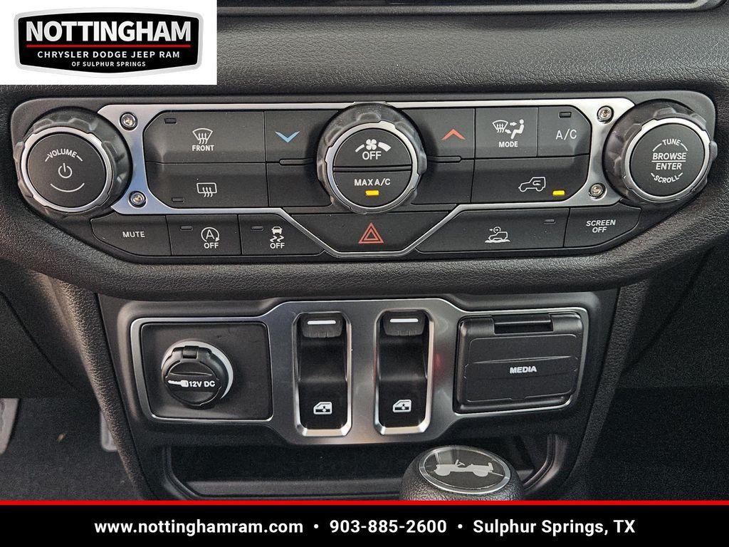 new 2026 Jeep Wrangler car, priced at $40,627