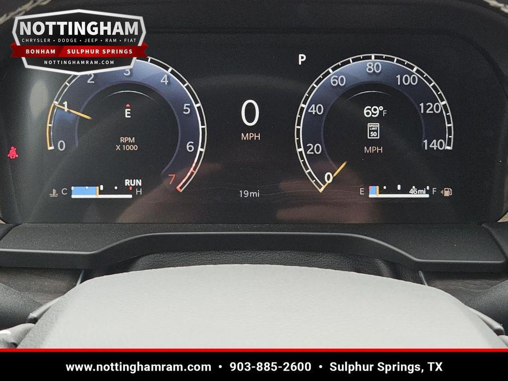 new 2026 Jeep Grand Cherokee car, priced at $43,699