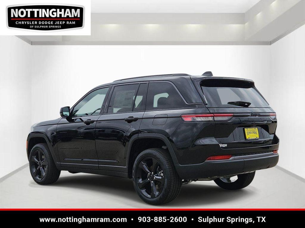 new 2026 Jeep Grand Cherokee car, priced at $45,876